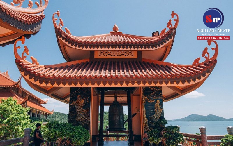 Báo giá ngói lợp chùa mới nhất