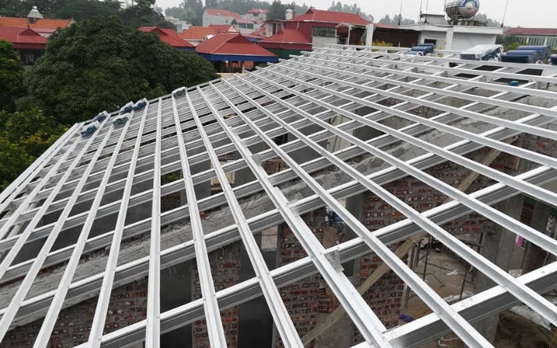 Chuẩn bị trước khi lợp