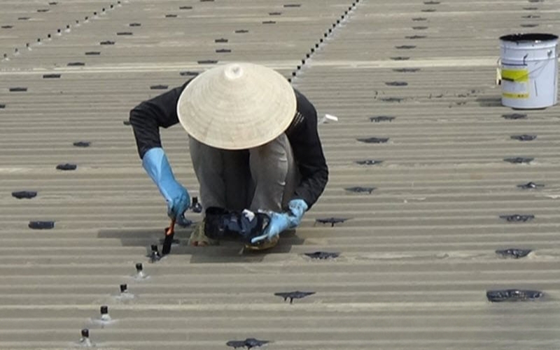 Cách lợp ngói bờ rô xi măng chuẩn kỹ thuật