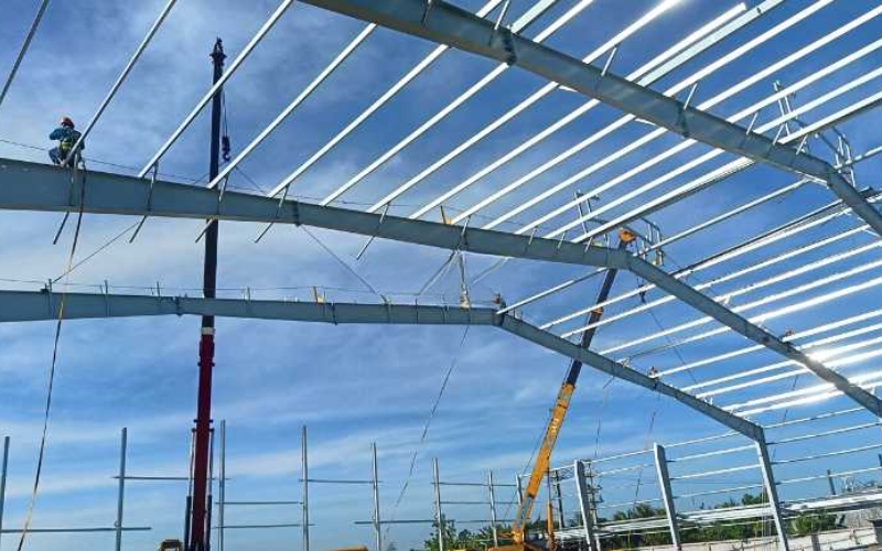 Kiểm tra khung nhà và xà gồ