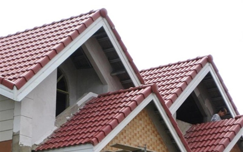 Những Lưu Ý Khi Lợp Ngói Rìa Mái Thái