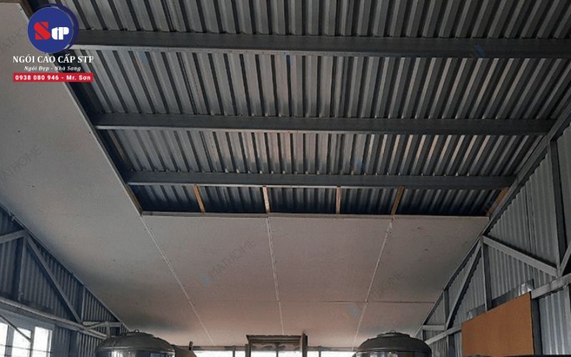 Kinh nghiệm chọn tôn lợp mái cho nhà cấp 4
